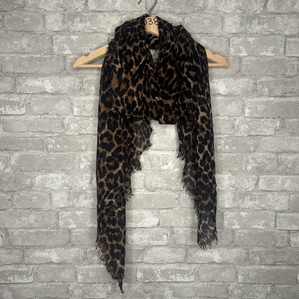 EUC Coach Leopard Print Scarf  (Black and Brown)